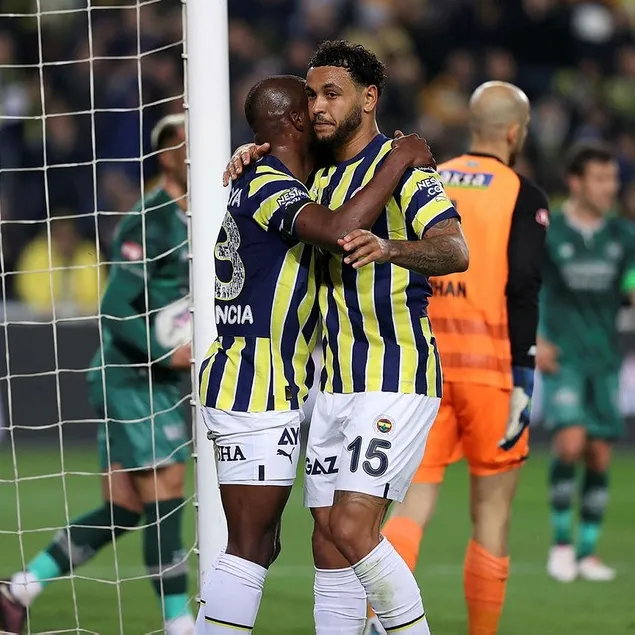 Fenerbahçe ’Kral’larıyla kazandı!