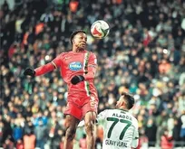 AMED SK şov yaptı! Iğdır FK’yı 3-0 yendi