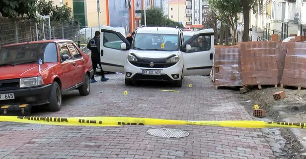 Bahçelievler'de parasını alamayan işçilerle inşaat sahipleri birbirine girdi! Sopalı silahlı kavgada 5 yaralı