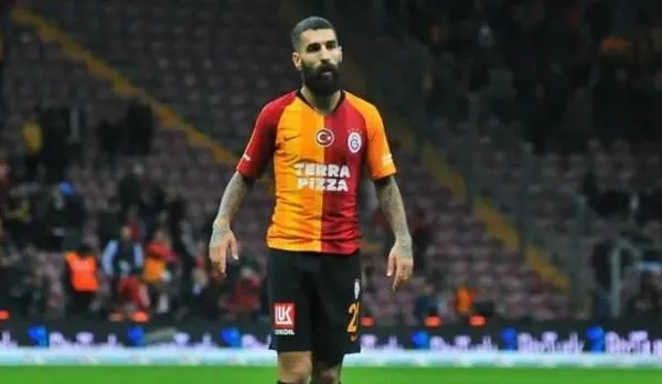 galatasarayin-yildizi-jimmy-durmaza-super-ligde-surpriz-talip-1598266620414.jpeg Galatasaray'ın yıldızı Jimmy Durmaz'a Süper Lig'den sürpriz talip-2
