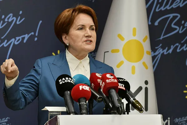 iyi-parti-lideri-meral-aksener-emekli-amirallere-tam-16-saat-sonra-zevzek-diyebildi-ya-partisindeki-zevzekler-1617551086385.jpg İYİ Parti Lideri Meral Akşener emekli amirallere tam 16 saat sonra "zevzek" diyebildi! Ya partisindeki zevzekler...-2