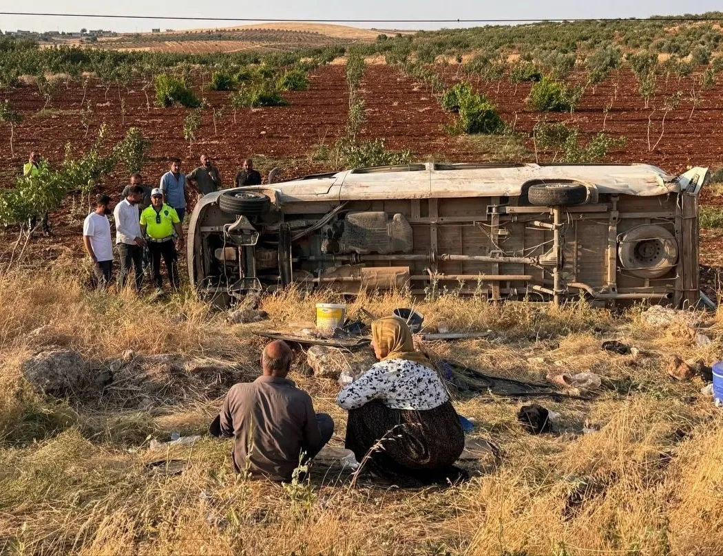 Şanlıurfa’da işçi kazası! Minibüs şarampole yuvarlandı: 22 kişi yaralandı