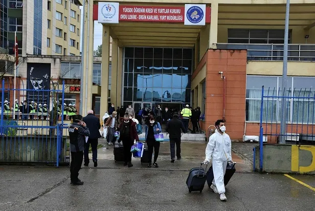 AFAD'dan son dakika açıklaması: Yurtlarda karantinaya alınan 67 bin 197 kişiden 37 bin 944'ü tahliye oldu-3