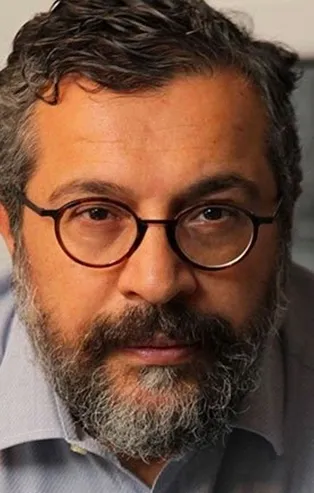 Kaçakçı Soner Yalçın, dil bilgisinden sınıfta kaldı! Müslümanlara saldırmaya çalışırken rezil oldu