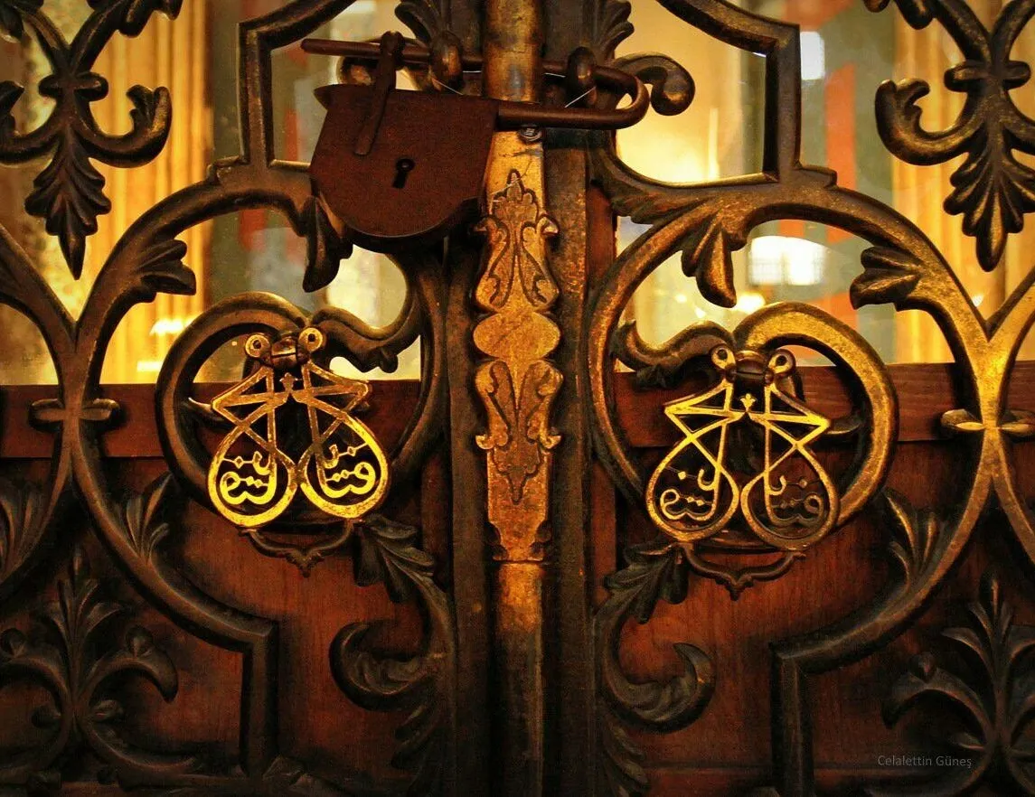 Fatih’in Ayasofya kapı tokmağındaki sırrı