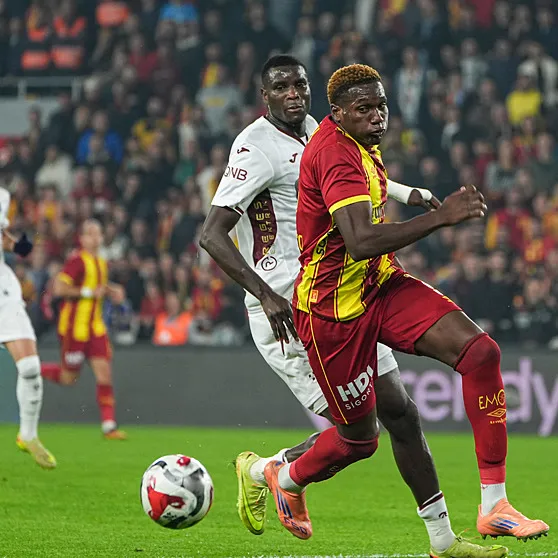 Trabzonspor’da yeni stoper Paul Onuachu