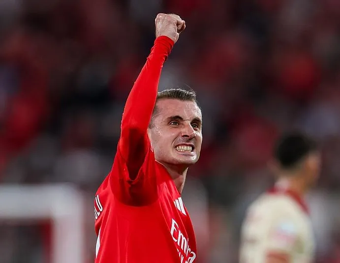 Kerem Palmer’ı takipte