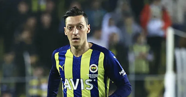 Galatasaray - Fenerbahçe derbisi öncesi Mesut Özil'den taraftara çağrı