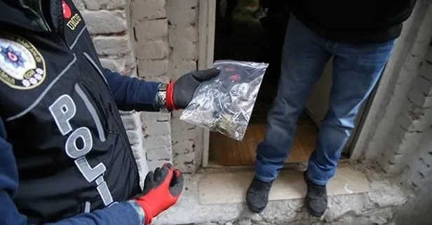 Sakarya’da torbacı operasyonu! Yüklü miktarda uyuşturucu ele geçirildi: 3 tutuklama