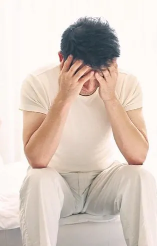 Erkeklerin korkulu rüyası andropoz duygusal ve fiziksel belirtilerle kendini gösteriyor