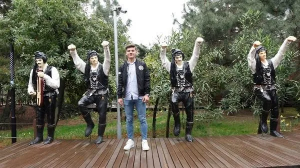 SON DAKİKA: Apple reklam yüzünü Trabzon'dan seçti! Liseli Mert'e ABD'den davet-5