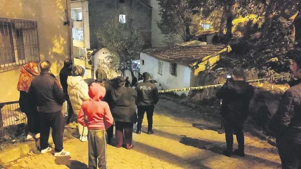 41-kere-masallah-smali-dunyaya-gelen-hatice-ozkan-41-yasina-girdi-1669507862347.jpeg 41 kere maşallah! SMA'lı dünyaya gelen Hatice Özkan, 41 yaşına girdi-6