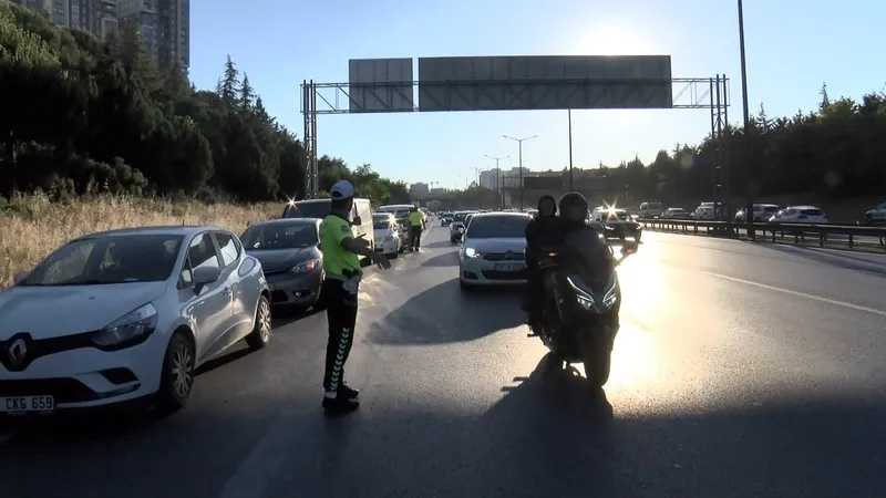 Gaziosmanpaşa TEM Otoyolu kenarındaki ceset!-7