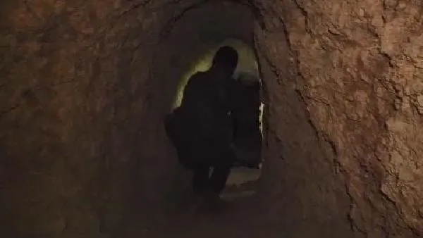 SON DAKİKA: Resulayn'da, terör örgütü PKK’nın karargâh olarak kullandığı okulda tünel bulundu-4