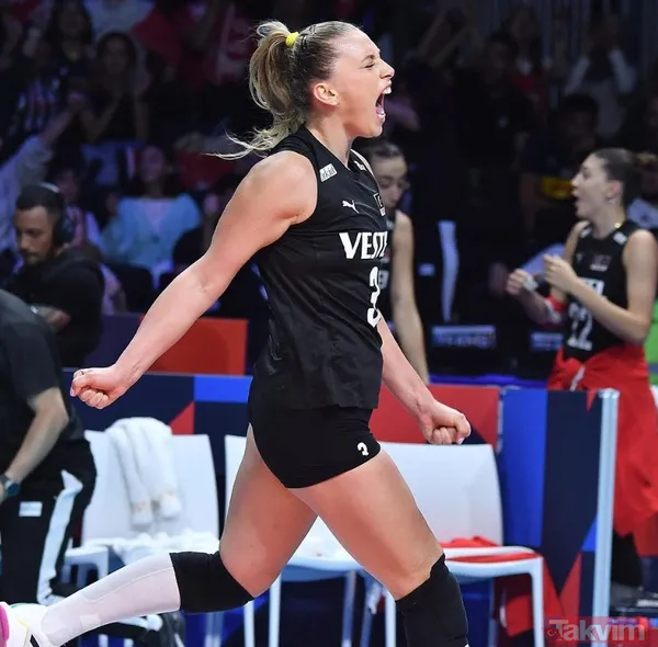 Filenin Sultanları partide! Cansu Özbay'ın doğum gününe Zehra Güneş'in dekoltesi damgasını vurdu "Napıyorsun Zehra" - 11