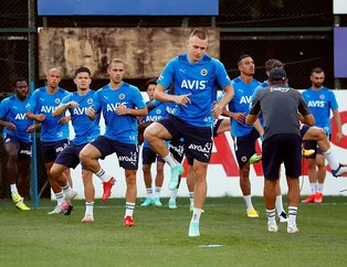 Fenerbahçe lige iyi başlamak istiyor! İşte Adana Demirspor - Fenerbahçe maçı 11'leri...