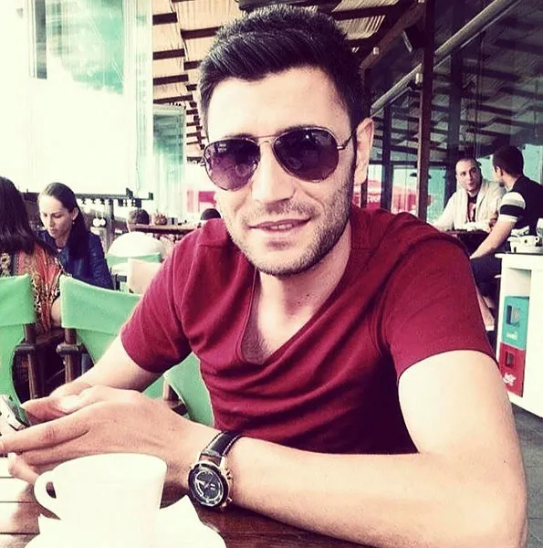 evlilik-hazirligi-yapan-genc-cift-yan-yana-topraga-verildi-1596610839018.jpg Evlilik hazırlığı yapan genç çift, yan yana toprağa verildi-3