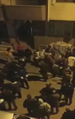 SON DAKİKA: Sultangazi'de ceviz kırma cinayeti! Polis linç edilmekten kurtardı