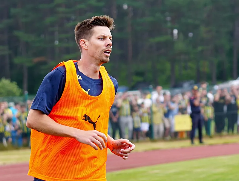 İtalyanlar duyurdu: Fenerbahçe'ye yıldız golcü! En Nesyri beklenirken... - 18