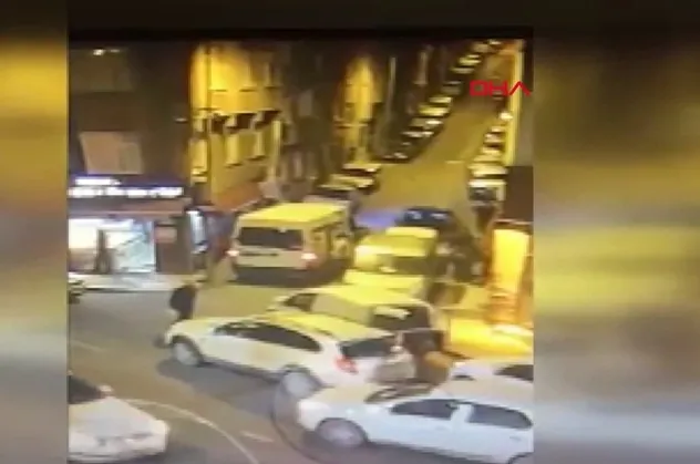Bayrampaşa'da kan donduran vahşet! Öldürüp battaniyeye sardılar