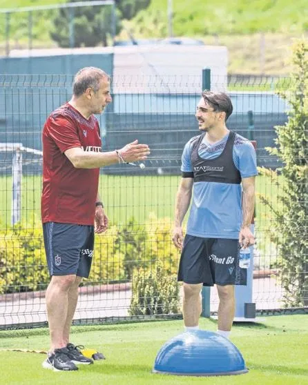 trabzonspor-yeni-transferi-trezeguetye-kavustu-yildiz-oyuncu-istanbula-geldi-1656803382788.jpeg Trabzonspor, yeni transferi Trezeguet’ye kavuştu! Yıldız oyuncu İstanbul'a geldi-2