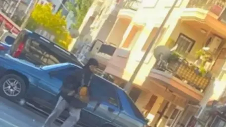 İzmir’deki polis karakoluna hain saldırının görgü tanığı o anları anbean anlattı: Babası görünce bayıldı | Silahı nereden buldu?
