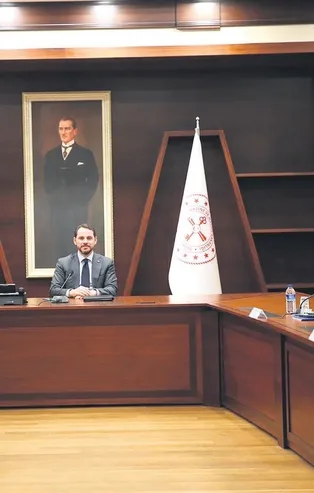 Hazine ve Maliye Bakanı Berat Albayrak’tan finans zirvesi