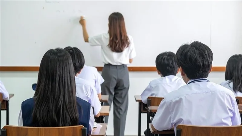 ogretmenlige-yeni-donem-milli-egitim-akademisinde-yapay-zekali-egitim-basliyor-1773265655250.jpeg Öğretmenlikte yeni nesil eğitim: 10 madde 4 dönem-5