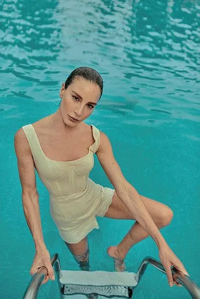 Ece Sükan ve Çağatay Ulusoy arasındaki aşk dedikoduları gerçek oluyor! İkili Marmaris'te...-5