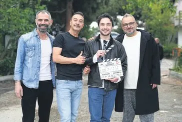 Ekibin tamamı artık sette!