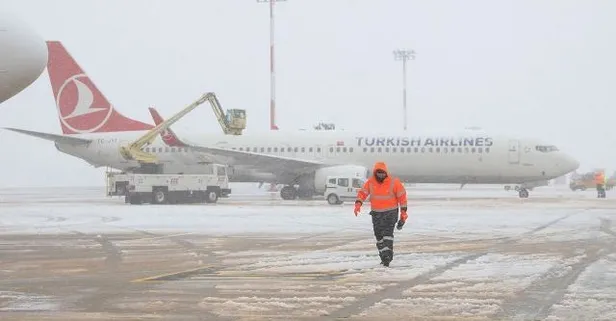 THY'den yolcularına "İstanbul kalkış/varışlı seferlerinizi kontrol edin" uyarısı