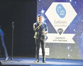 Çantadan kavga çıktı!