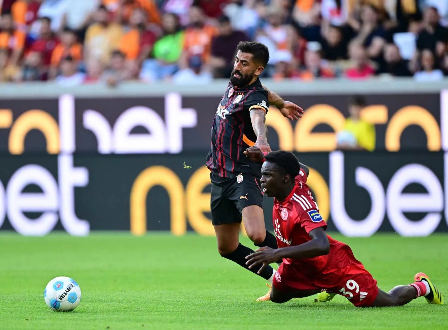 Okan Buruk eski yıldızını istedi! Galatasaray'dan dev transfer hamlesi - 17