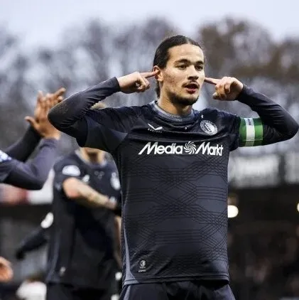 Feyenoord deplasmanda galip