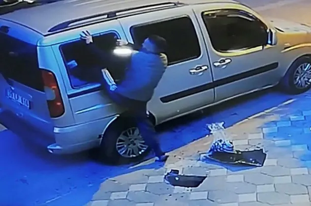 Kamera görüntülerini izleyince şoka girdiler! İstanbul'da bir garip olay