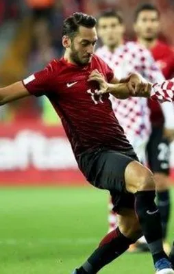 Milli Takım'da Hakan Çalhanoğlu şoku!