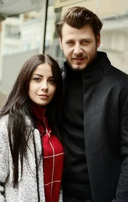 Kanatsız Kuşlar'ın başrol oyuncuları trafik kazası geçirdi!