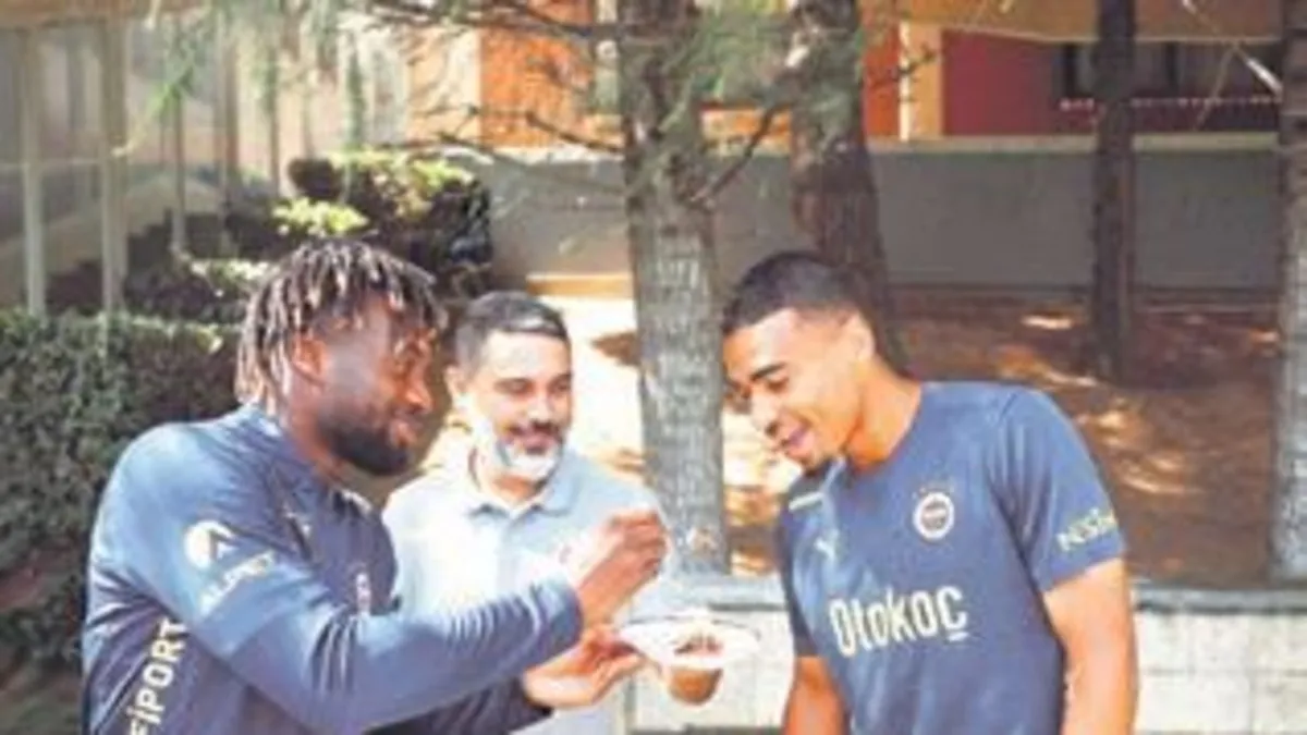 Fener hazırlıklarını tamamladı | Djiku'nun doğum günü unutulmadı