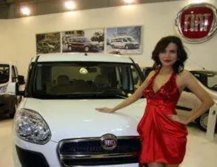 Lüks Otomobiller Kapış Kapış