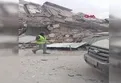 Güngören'de yıkım esnasında bina çöktü!