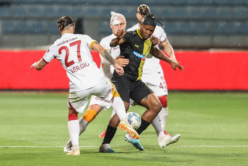 Galatasaray'ın penaltısı doğru mu? Ahmet Çakar açıkladı - 1