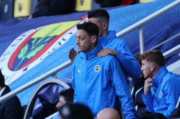 Fenerbahçe'de 'Mesut Özil' krizi! "Kaybetmek kadar kolay bir şey yok"