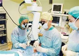 Uzun süre güneşte kalmayın!