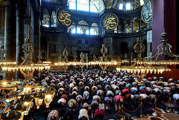 son-dakika-korona-asisi-orucu-bozar-mi-camide-teravih-kilinacak-mi-diyanet-isleri-baskani-prof-dr-ali-erbas-son-noktayi-koydu-1617697766971.jpg