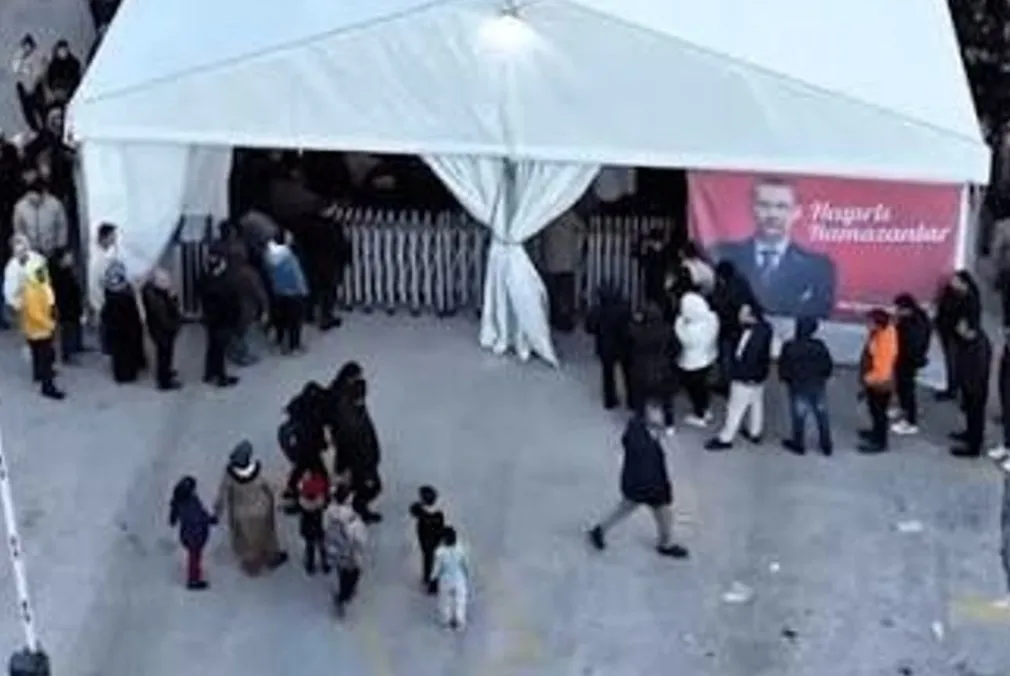 1785908782500.jpeg CHP'li Etimesgut Belediyesi soruşturmasında yeni detaylar: Aşevi ihaleleri, sahte evraklar ve şişirilmiş faturalar soruşturma dosyasında: "5 sene buradayız, yiyebildiğiniz kadar yiyin"-9