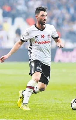 Stuttgart Tolgay’dan vazgeçmek bilmiyor