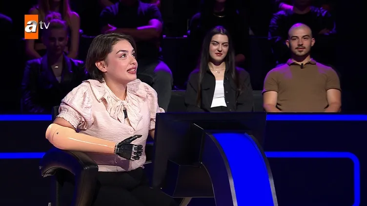 Kim Milyoner Olmak İster Rabia kolunu nasıl kaybetti? 1 Milyonu kazanan yarışmacı o anı ve sonrasını anlattı!