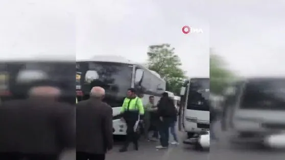 Başakşehir’de servis şoförü trafikte tartıştığı motosikletliye böyle saldırdı