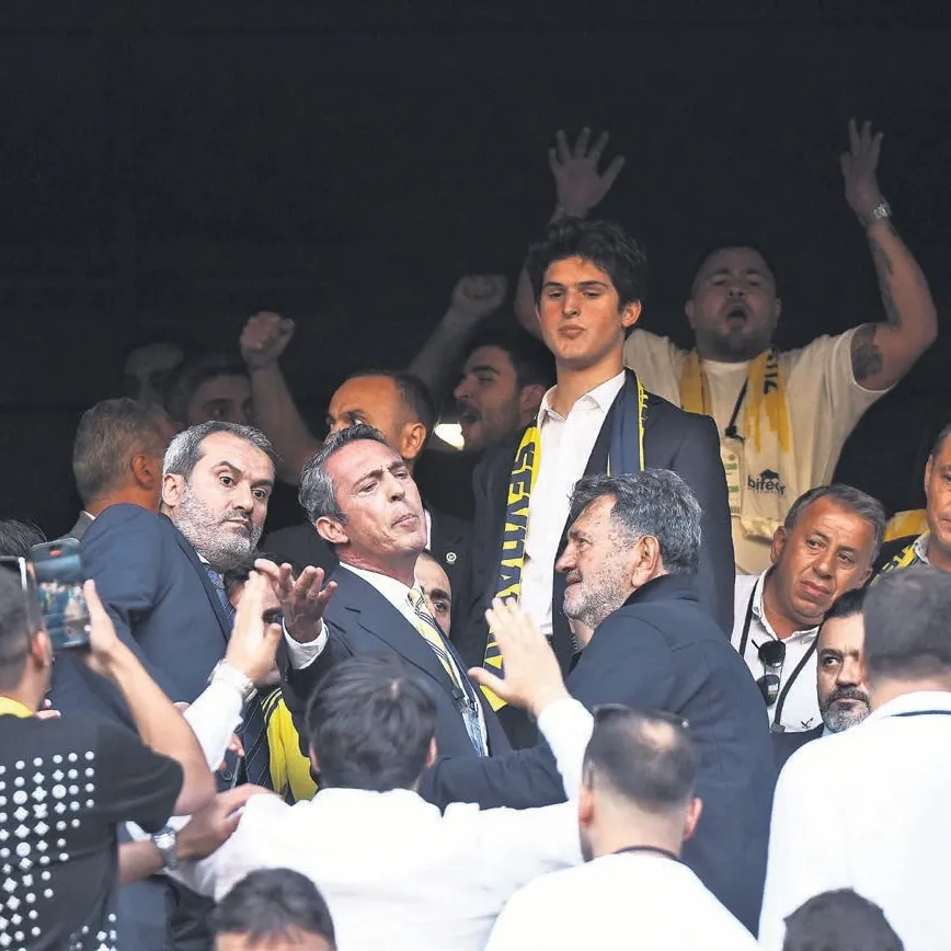 Tek kupayla veda etti