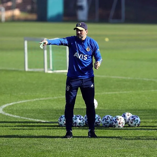Fenerbahçe Teknik Direktörü Erol Bulut Denizli maçında oyun anlayışında değişikliğe gidiyor-3